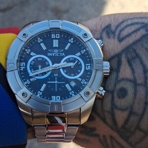 Invicta Men's Silver and Blue Chronograph Watch